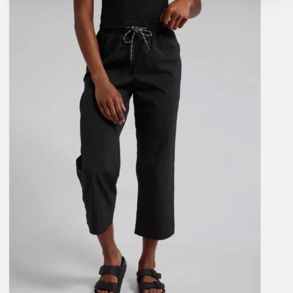 Athleta Mod Trekkie Crop Pants